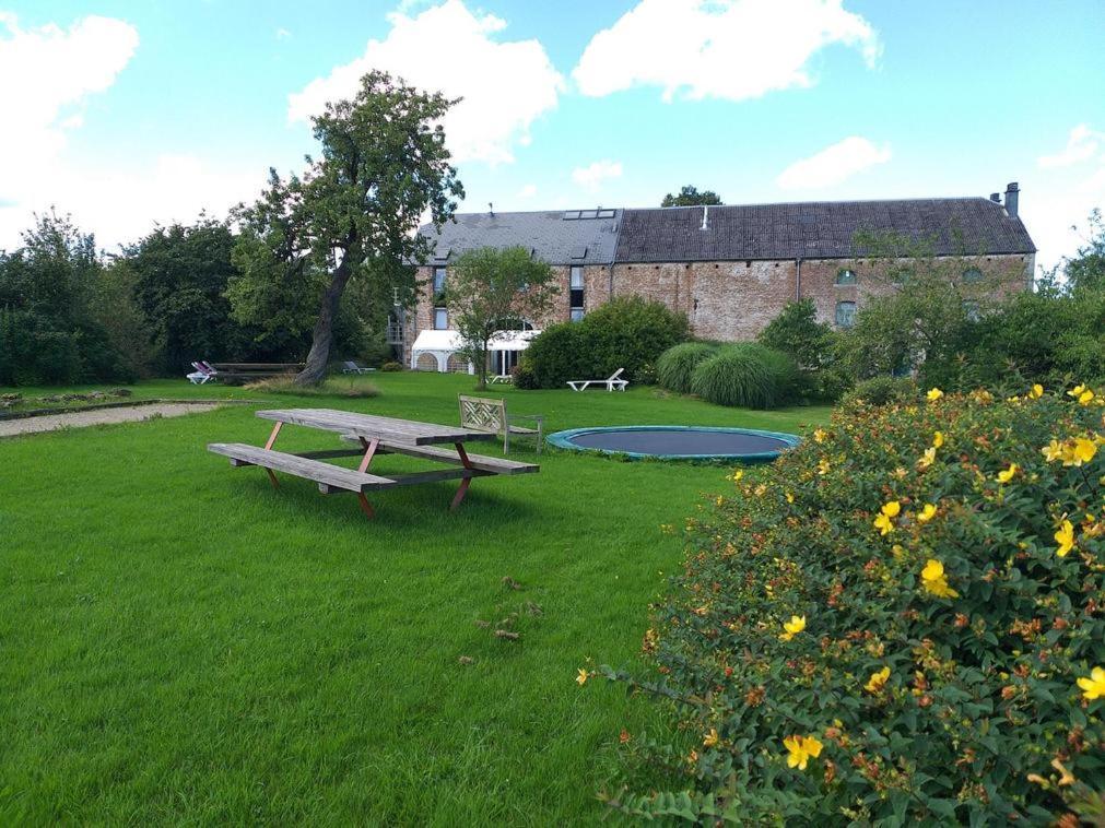 Maison Berton Gedinne Eksteriør billede